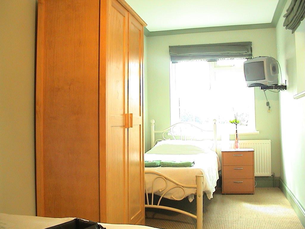 Furnival Lodge Slough Kamer foto